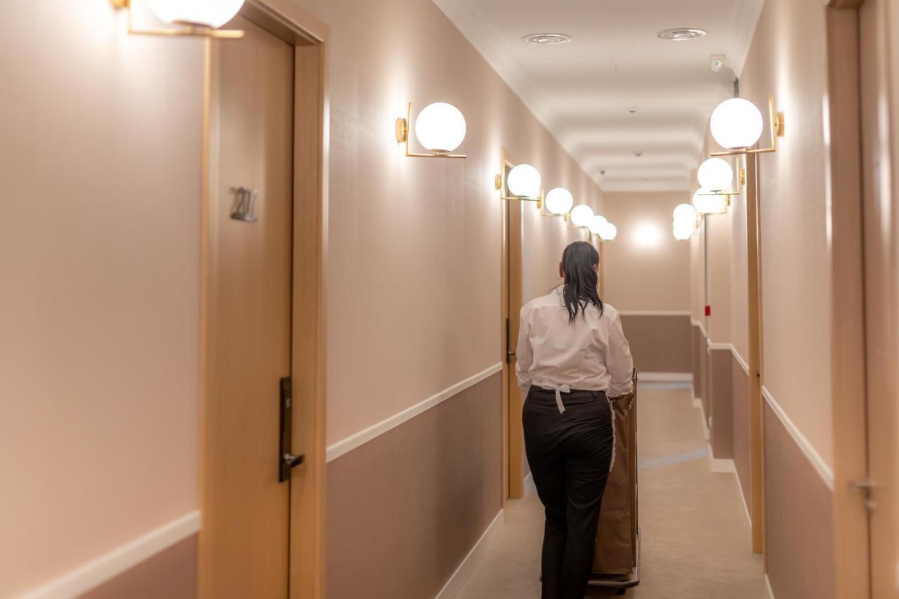 Newport Hotel كوتايسي المظهر الخارجي الصورة